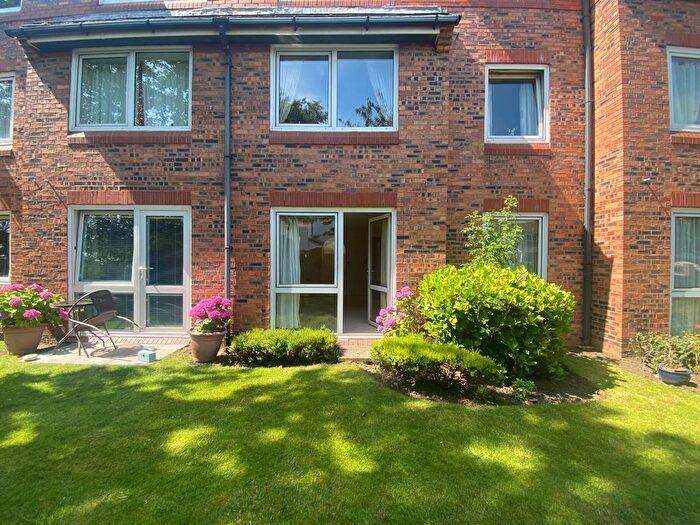 1 Bedroom Flat For Sale In Blundellsands Road East, Liverpool, L23