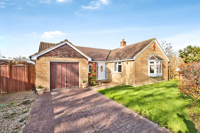 3 Bedroom Detached Bungalow For Sale In Beaconfield Road, Yeovil, BA20