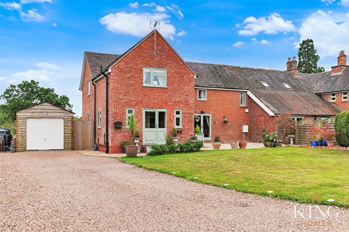 3 Bedroom Semi-Detached House For Sale In Gorcott Hill, Beoley, Redditch, B98