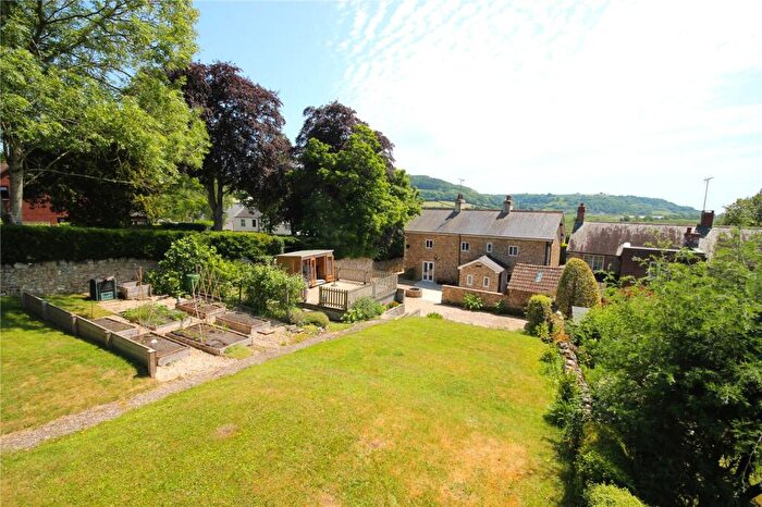 4 Bedroom Detached House For Sale In Swan Hill Road, Colyford, EX24