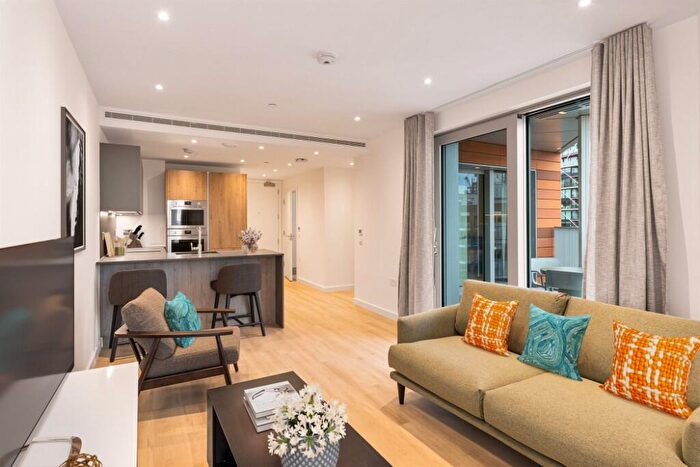 1 Bedroom Apartment To Rent In Nine Elms Lane, London, SW11