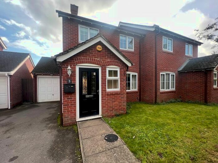 3 Bedroom Semi-Detached House To Rent In Timsbury Lane, Madeley, Telford, TF7