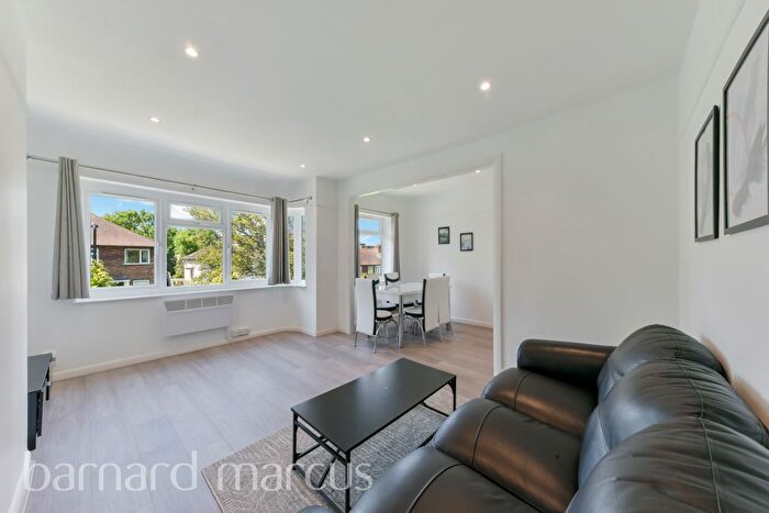 2 Bedroom Flat To Rent In Cavendish Avenue, London, W13