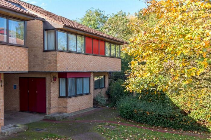 2 Bedroom Flat To Rent In Sherbourne Close, Cambridge, Cambridgeshire, CB4