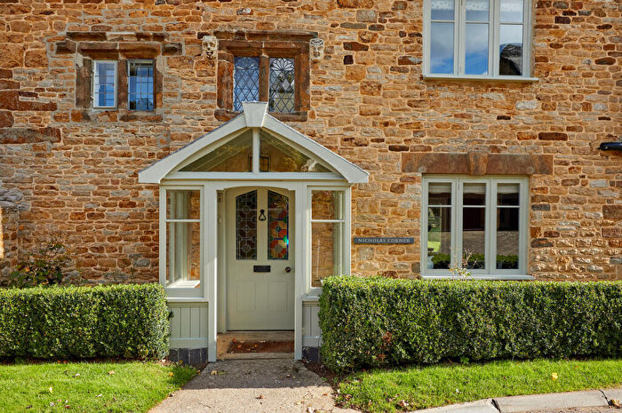 5 Bedroom Country House To Rent In Main Street, Banbury, OX15