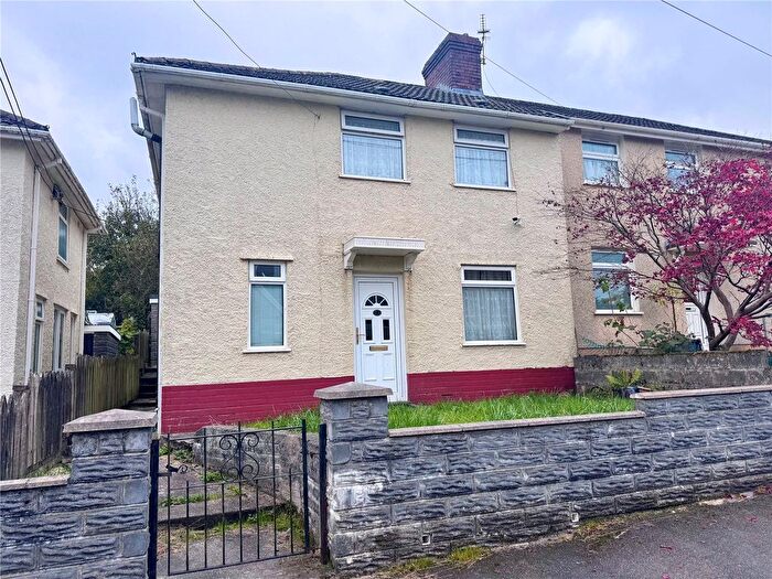 3 Bedroom Semi-detached House For Sale In Derwydd Avenue, Gwaun Cae Gurwen, Ammanford, Neath Port Talbot, SA18