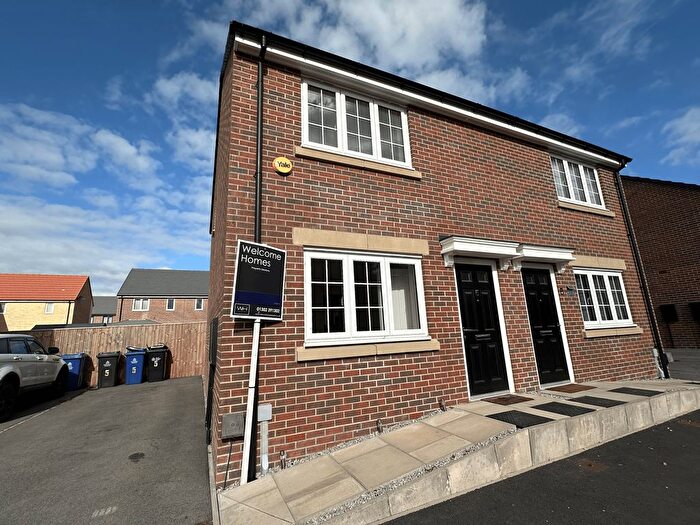 2 Bedroom Semi-Detached House To Rent In Swift Close, Woodlands, Doncaster, DN6