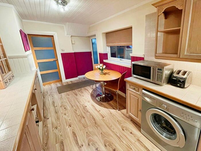 2 Bedroom Semi-Detached House For Sale In Pensby Avenue, Chester, Cheshire, CH2