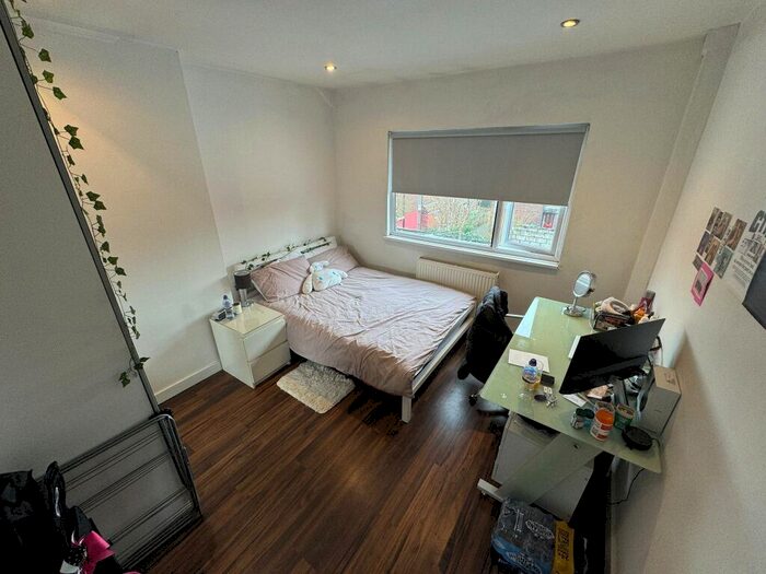 7 Bedroom Detached House To Rent In Allington Avenue, Lenton, Nottingham, NG7