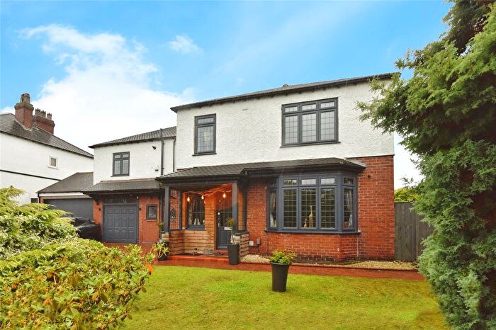 4 Bedroom Detached House For Sale In Milehouse Lane, Newcastle, Staffordshire, ST5