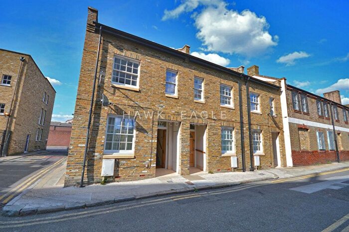 3 Bedroom Terraced House To Rent In Steels Lane, London, Greater London., E1