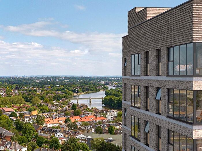 2 Bedroom Flat For Sale In Capital Interchange Way, Brentford, TW8