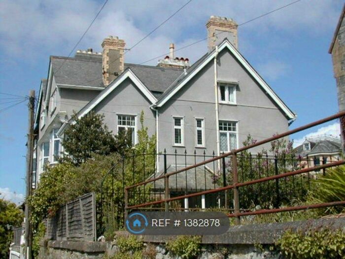 1 Bedroom Flat To Rent In Western College Road, Plymouth, PL4