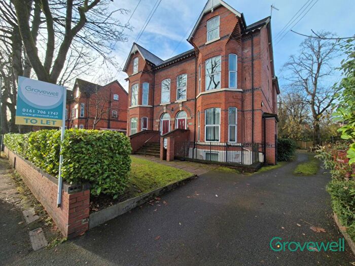3 Bedroom Maisonette To Rent In Polygon Road, Manchester, M8
