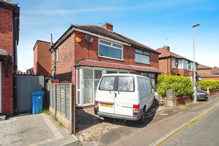 3 Bedroom Semi Detached House For Sale In Milton Road, Audenshaw, Manchester, Greater Manchester, M34