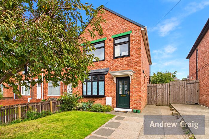 3 Bedroom End Of Terrace House For Sale In Hawthorne Avenue, South Shields, NE34