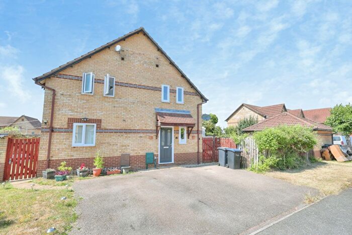 1 Bedroom End Of Terrace House For Sale In Rochelle Way, Northampton, Northamptonshire, NN5