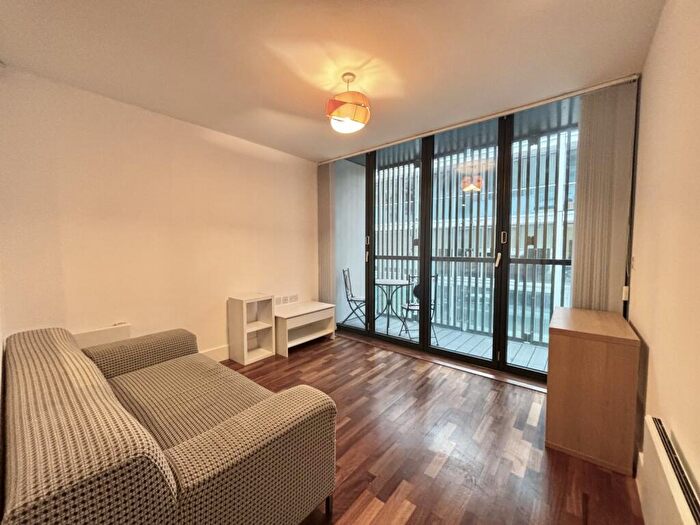 1 Bedroom Apartment For Sale In Burton Place, Castlefield, Manchester, M15