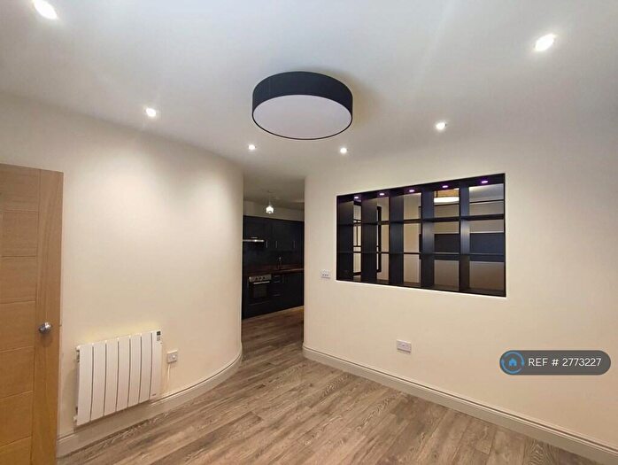 1 Bedroom Flat To Rent In Main Street, Newton, Alfreton, DE55