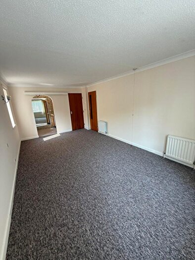 1 Bedroom Flat To Rent In Highcliffe, Christchurch, BH23