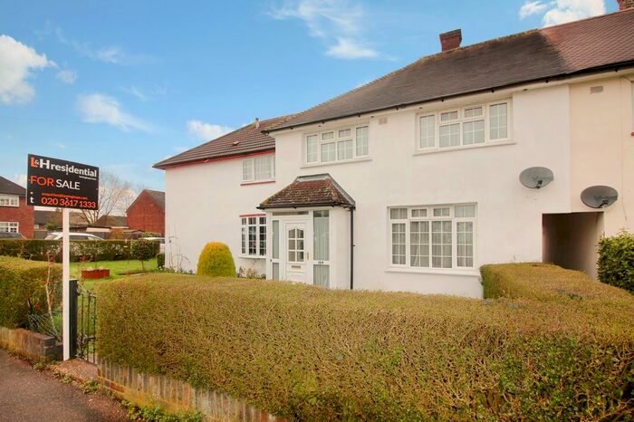 3 Bedroom Terraced House To Rent In Croxdale Road, Borehamwood, WD6