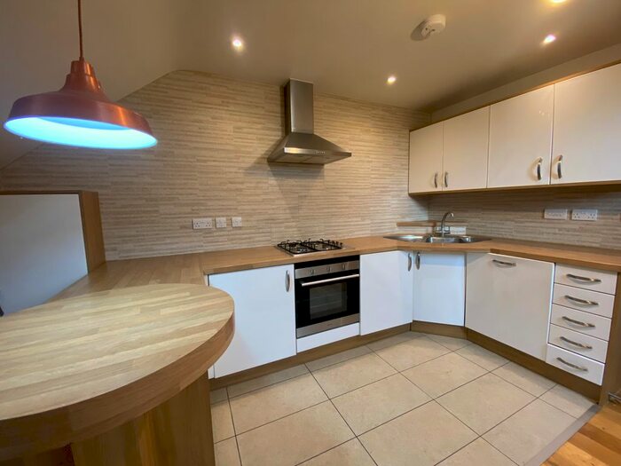 1 Bedroom Flat To Rent In De Salis Road, Uxbridge, UB10