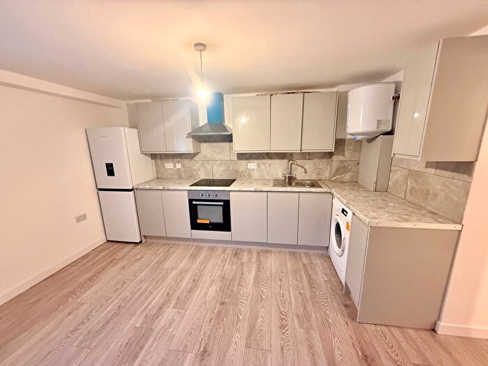 2 Bedroom Property To Rent In Silver Street, Kettering, NN16