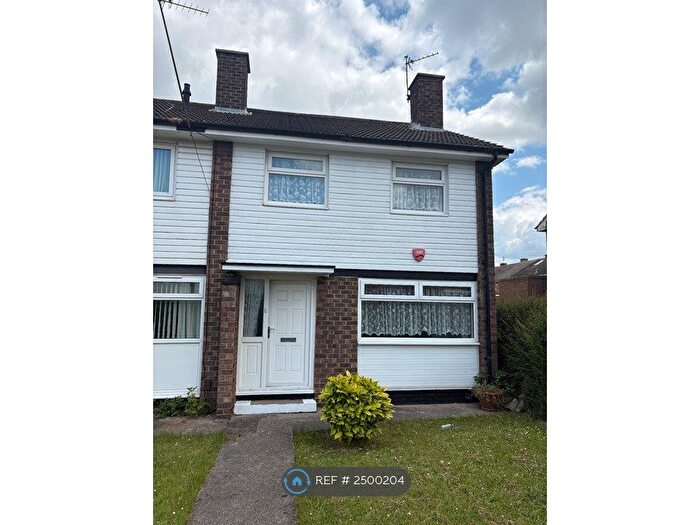 3 Bedroom Semi-Detached House To Rent In Midville Walk, Middlesbrough, TS3