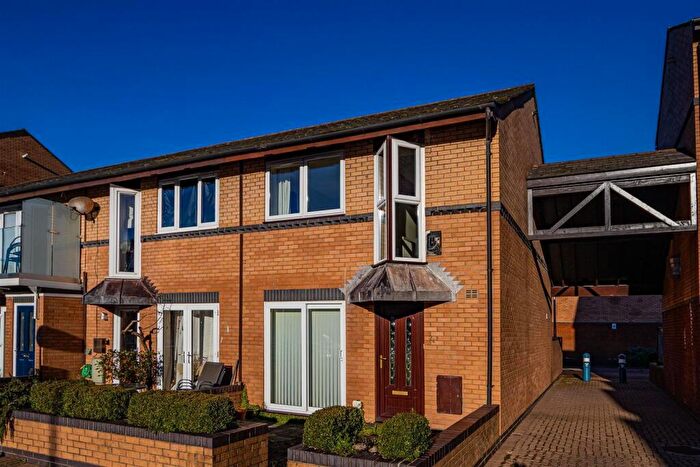 3 Bedroom End Of Terrace House To Rent In Plas Taliesin, Penarth Marina, CF64
