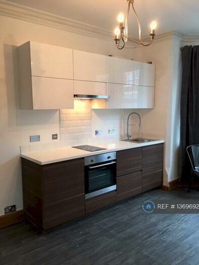 1 Bedroom Flat To Rent In Waldeck Road, Nottingham, NG5