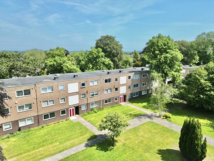 2 Bedroom Apartment For Sale In Cloverley, Brooklands Road, Sale, Trafford, M33