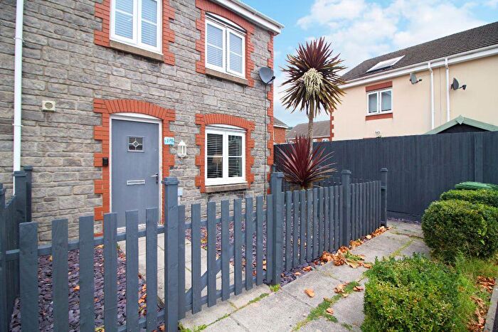 3 Bedroom End Of Terrace House For Sale In Heol Gruffydd, Rhydyfelin, Pontypridd, CF38