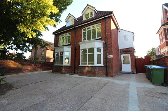 7 Bedroom Semi-Detached House To Rent In Hill Lane, Southampton, SO15