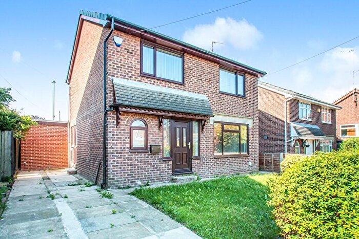 4 Bedroom Detached House For Sale In Daffil Avenue, Churwell, Morley, Leeds, LS27