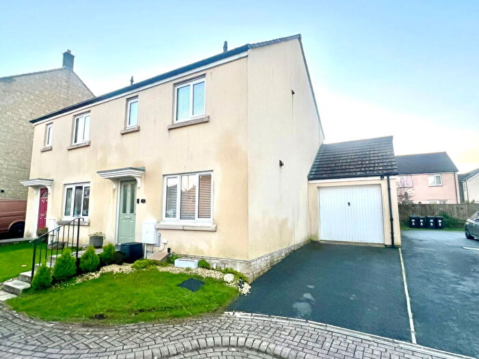 3 Bedroom Semi-Detached House For Sale In Queens Clos, Roche, Cornwall, PL26