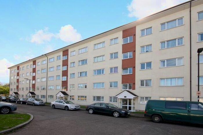 2 Bedroom Flat To Rent In Byron Way, Northolt UB5