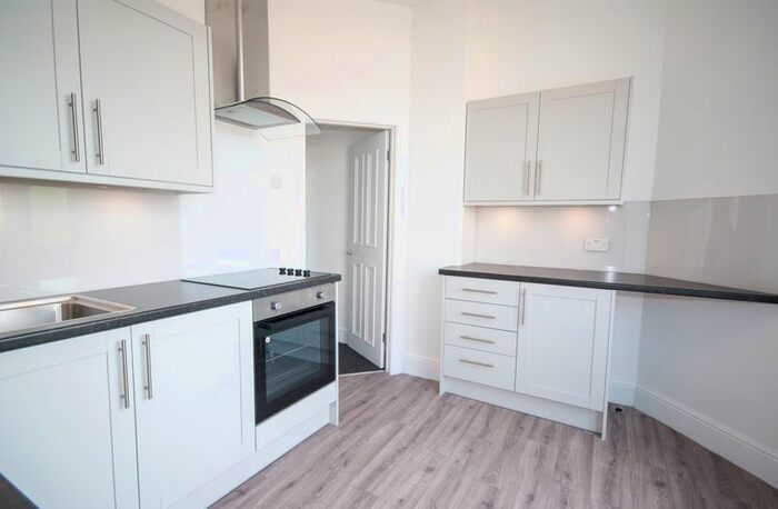 2 Bedroom Flat To Rent In Kensington Road, Southend-On-Sea, SS1