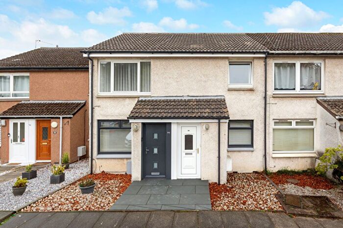 2 Bedroom Flat For Sale In Lennox Gardens, Linlithgow, EH49