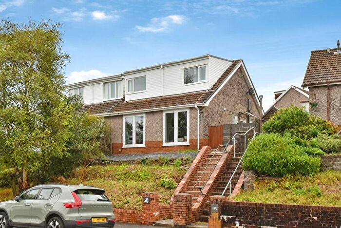 2 Bedroom Bungalow For Sale In Greenfield Crescent, Llansamlet, Swansea, SA7