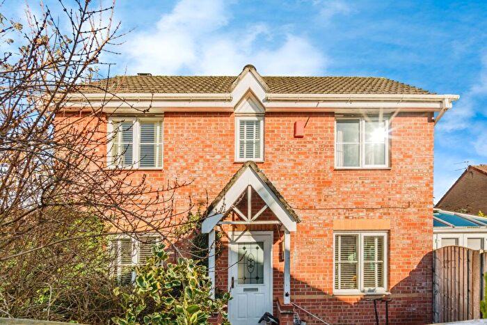 3 Bedroom Semi Detached House For Sale In Chedworth Drive, Manchester, Greater Manchester, M23