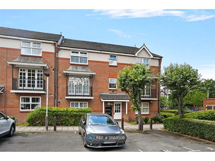 2 Bedroom Flat To Rent In Shaftesbury Gardens, London, NW10