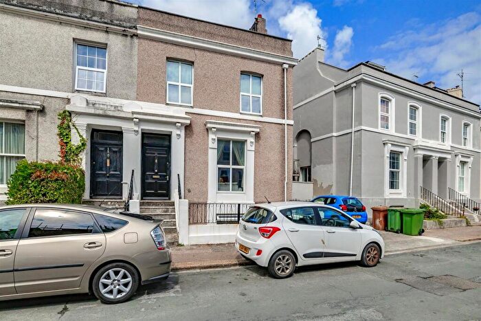 5 Bedroom End Of Terrace House For Sale In Fellowes Place, Plymouth, PL1