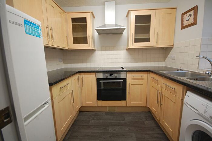 2 Bedroom Flat To Rent In Vicars Bridge Close, Wembley, HA0