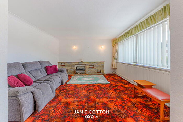 2 Bedroom Semi-Detached House For Sale In York Road, Rowley Regis, B65