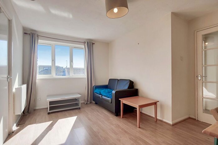 Studio To Rent In Ferguson Wharf, Westferry Road, London, E14