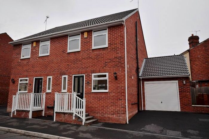 2 Bedroom Semi-Detached House To Rent In Union Street, Hemsworth, Pontefract, WF9