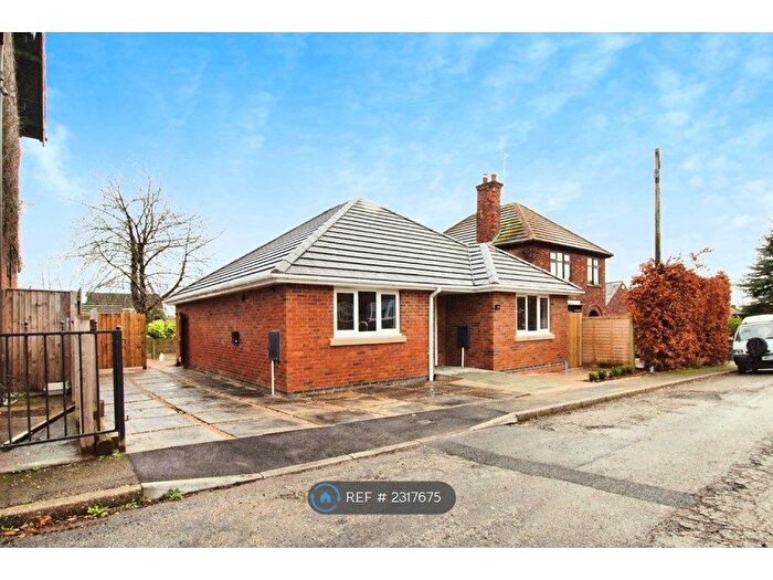 3 Bedroom Bungalow To Rent In King Street, Pinxton, Nottingham, NG16