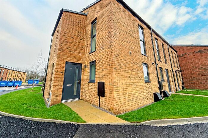 2 Bedroom Property To Rent In Castle Irwell, M6
