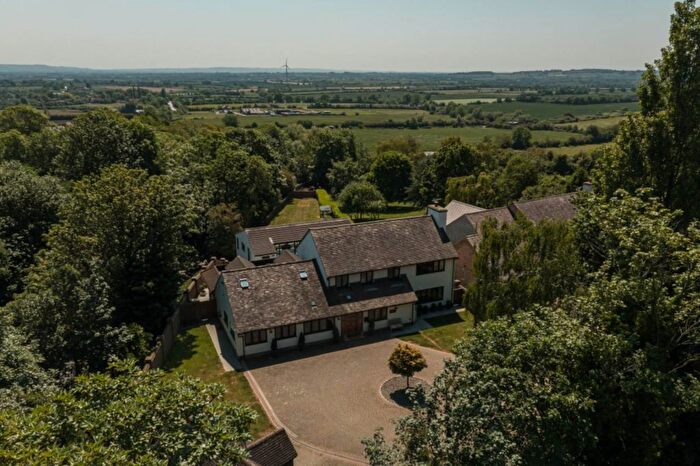 5 Bedroom Detached House For Sale In Little London, Whitchurch, HP22