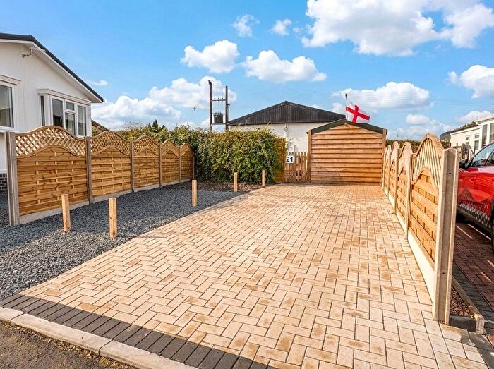 2 Bedroom Property For Sale In Woodcot Park, Wilmcote, Stratford-Upon-Avon, Warwickshire, CV37